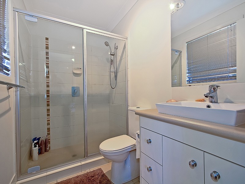 5 SHEARWATER STREET, Cleveland QLD 4163