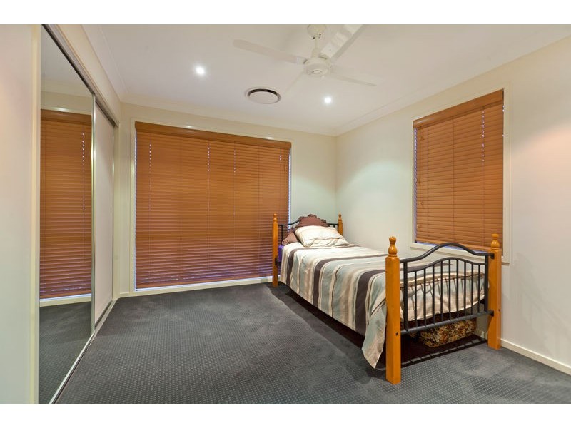 5 Waterview Place, Birkdale QLD 4159