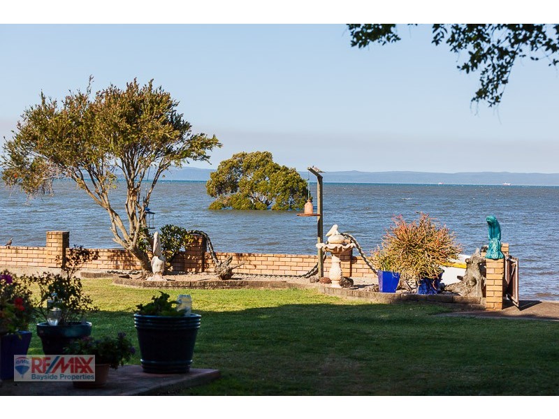 99 Shore Street North, Cleveland QLD 4163