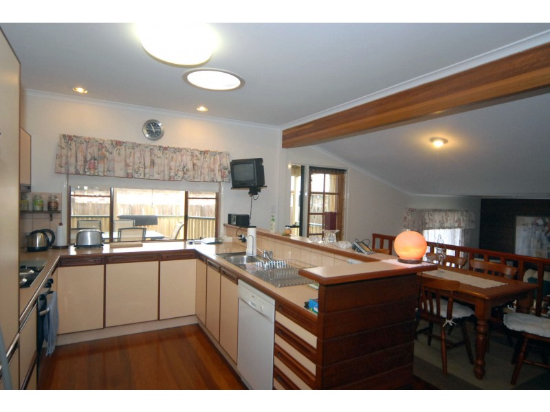 83 Bainbridge Street West, Ormiston QLD 4160