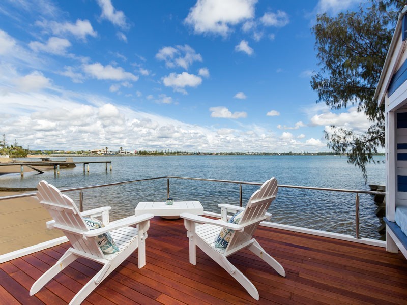 216 Shore Street North, Cleveland QLD 4163