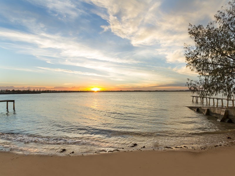 216 Shore Street North, Cleveland QLD 4163