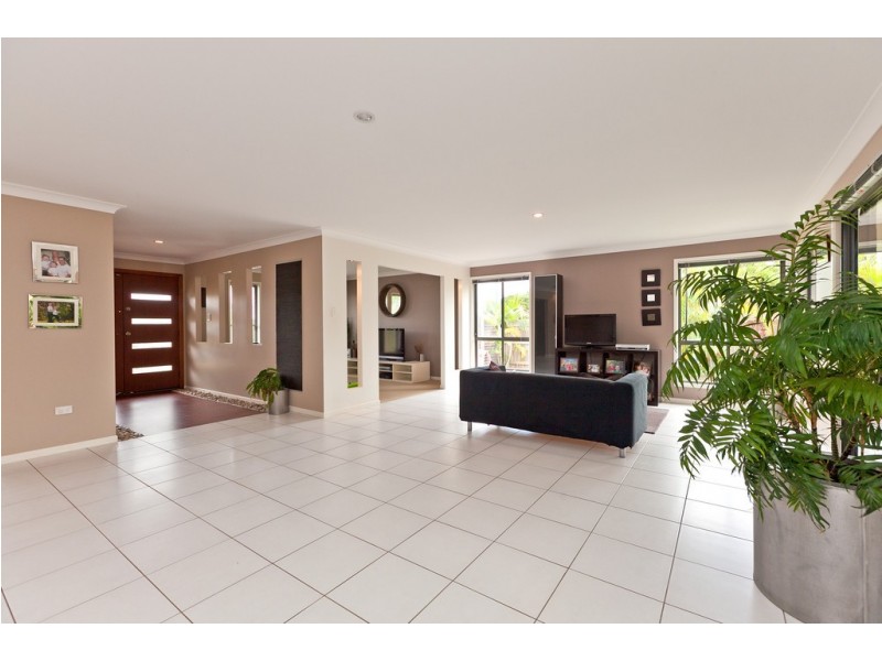 48 Hayman Street, Redland Bay QLD 4165