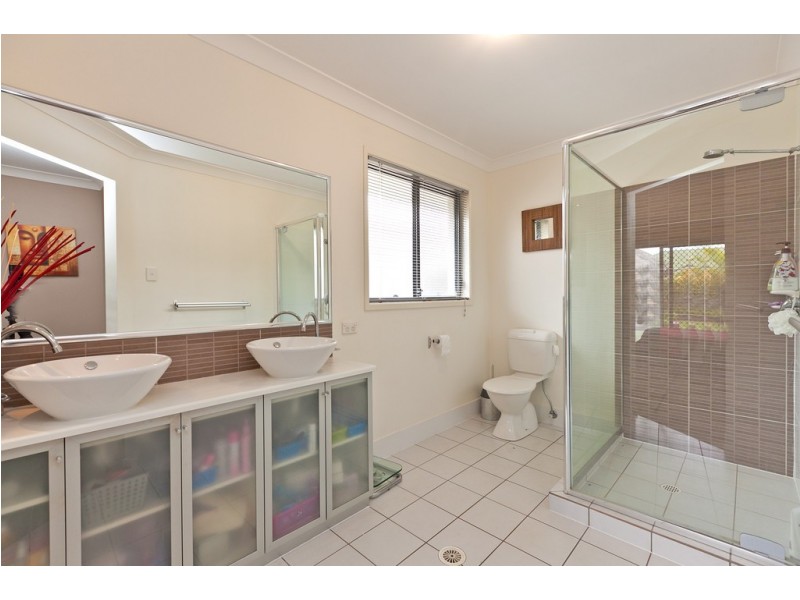 48 Hayman Street, Redland Bay QLD 4165
