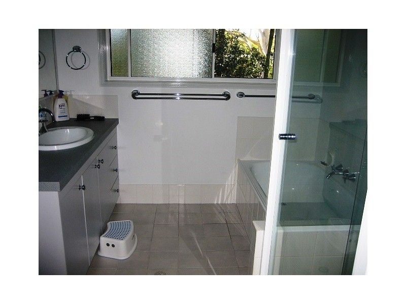 2 Langdon St, Cleveland QLD 4163