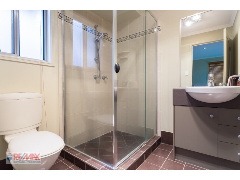 33 Aquila st, Redland Bay QLD 4165