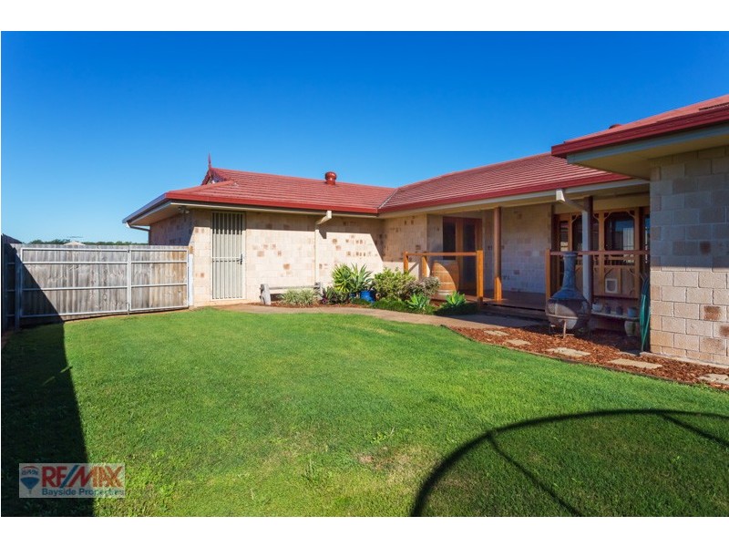 33 Aquila st, Redland Bay QLD 4165