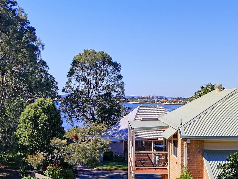 17 CONOCHIE PLACE, Ormiston QLD 4160