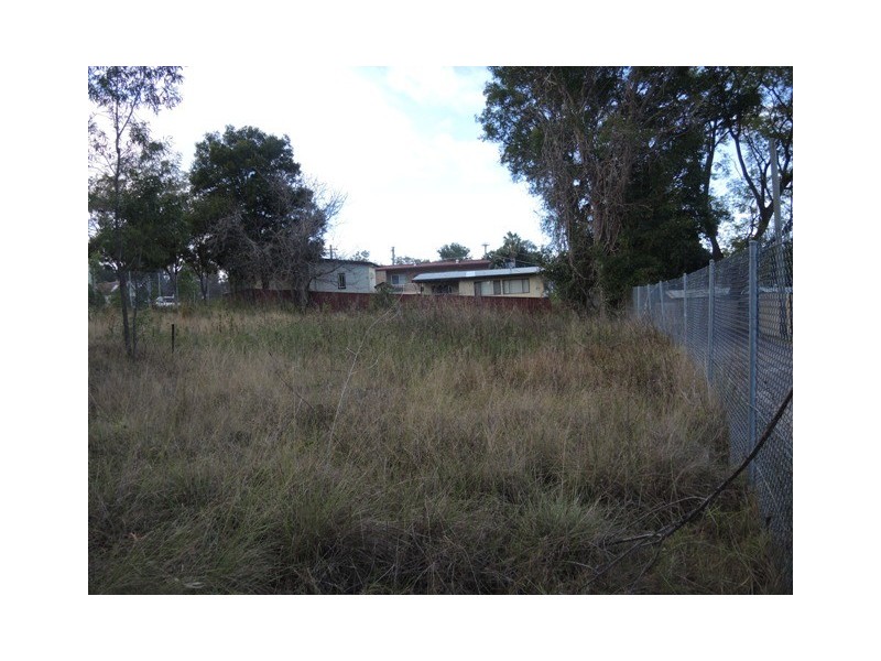 19 Fourteenth Street, Warragamba NSW 2752