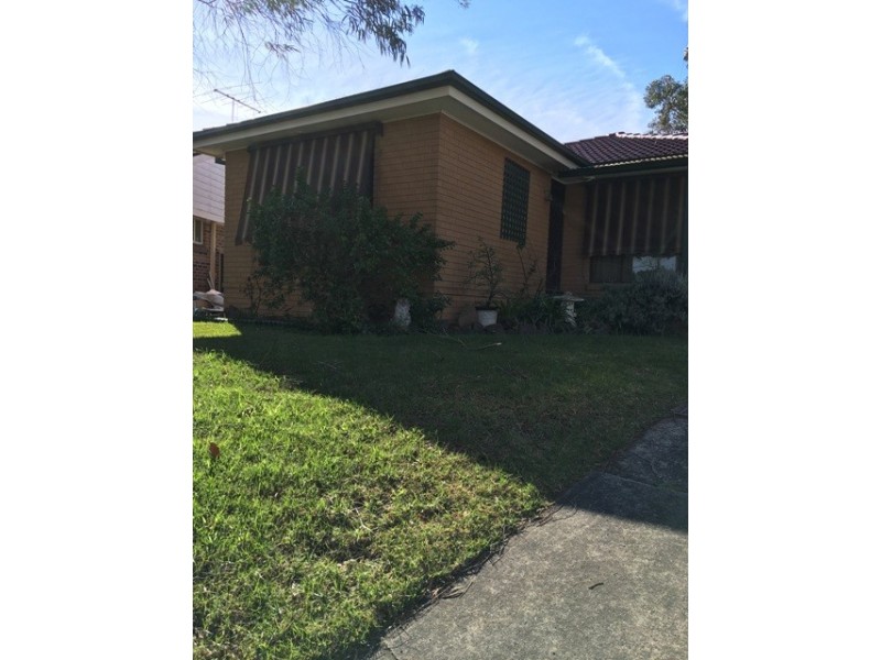 19 Wagtail Crescent, Ingleburn NSW 2565