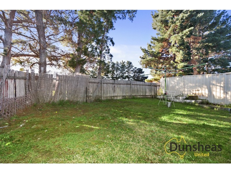 8 Cullen Place, Minto NSW 2566