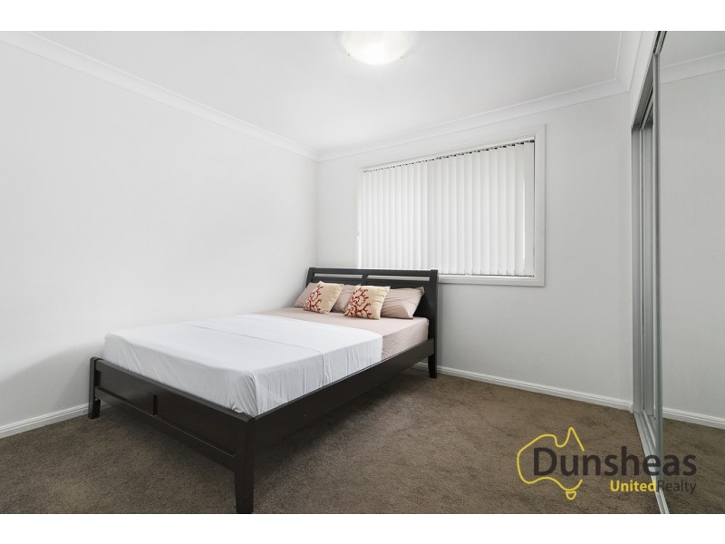 4/2 Jaclyn Street, Ingleburn NSW 2565