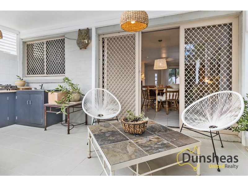 8 Glatton Road, Glenfield NSW 2167