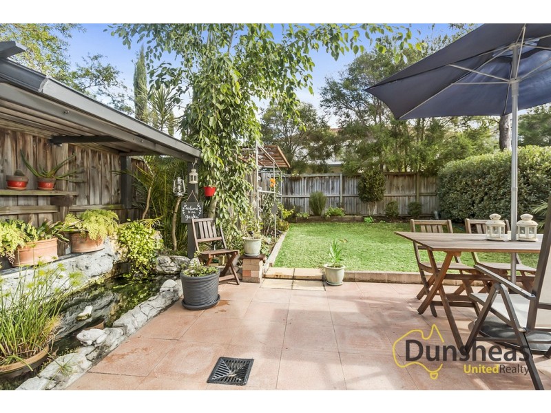 8 Glatton Road, Glenfield NSW 2167