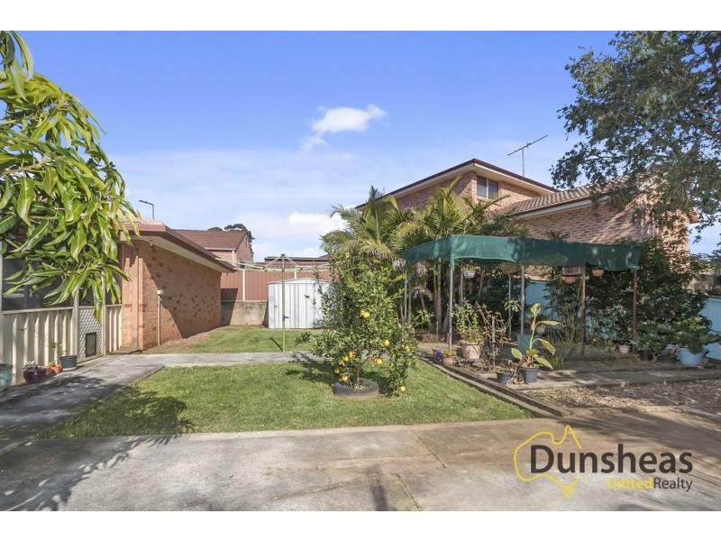 39 Gertrude Road, Ingleburn NSW 2565
