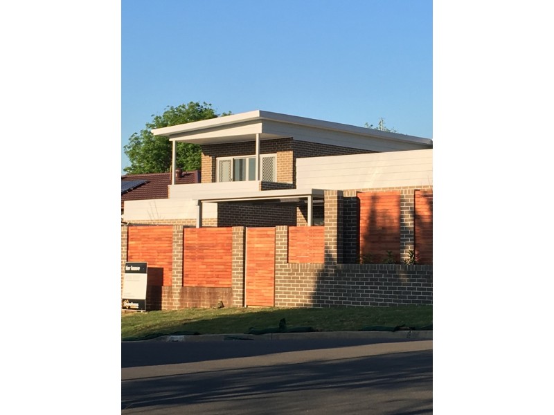 2A Boyer Place, Minto NSW 2566