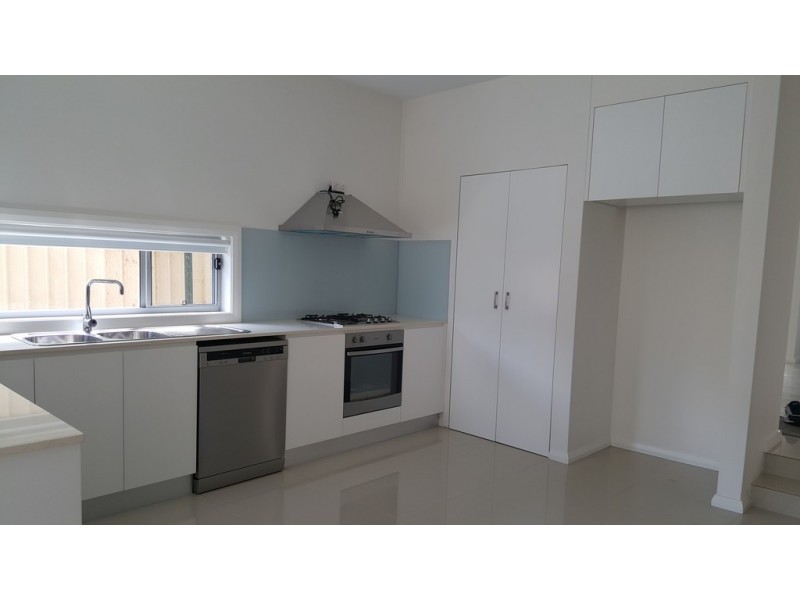 2A Boyer Place, Minto NSW 2566