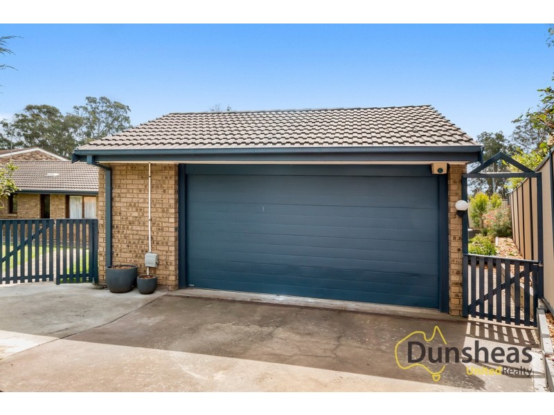10 Mathis Place, Ingleburn NSW 2565