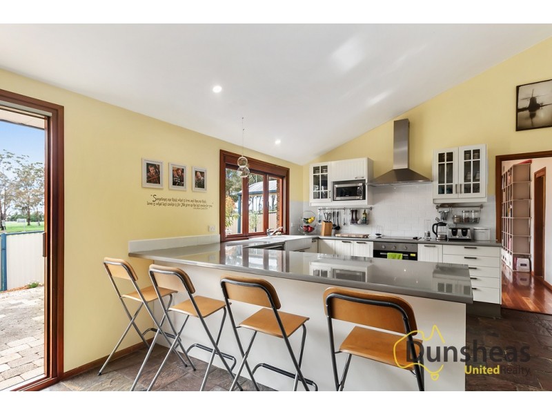 10 Mathis Place, Ingleburn NSW 2565