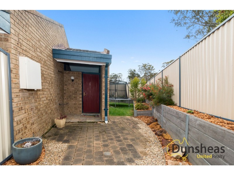 10 Mathis Place, Ingleburn NSW 2565