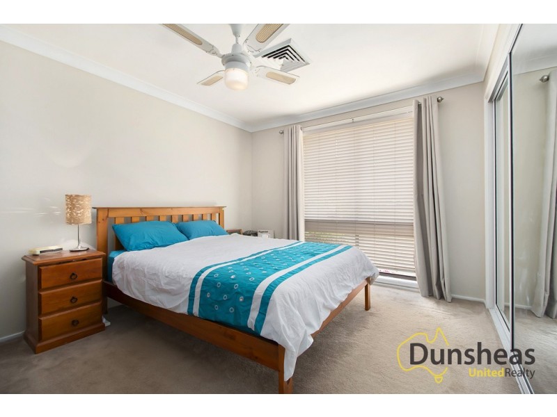 58 Bainbridge Ave, Ingleburn NSW 2565