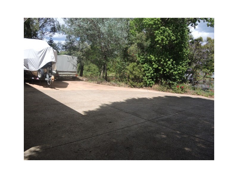 23 Aseki Avenue, Glenfield NSW 2167