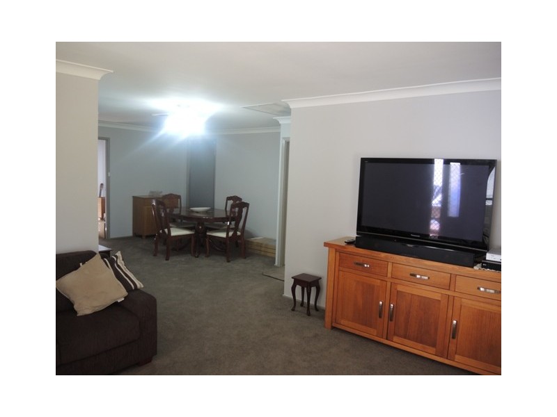 23 Aseki Avenue, Glenfield NSW 2167