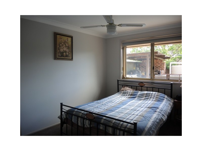 23 Aseki Avenue, Glenfield NSW 2167