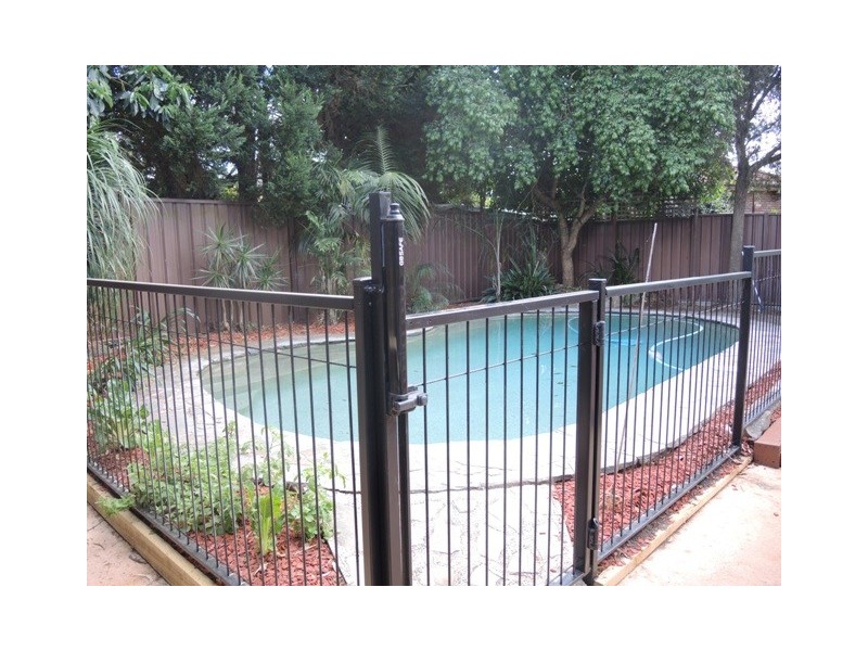 23 Aseki Avenue, Glenfield NSW 2167