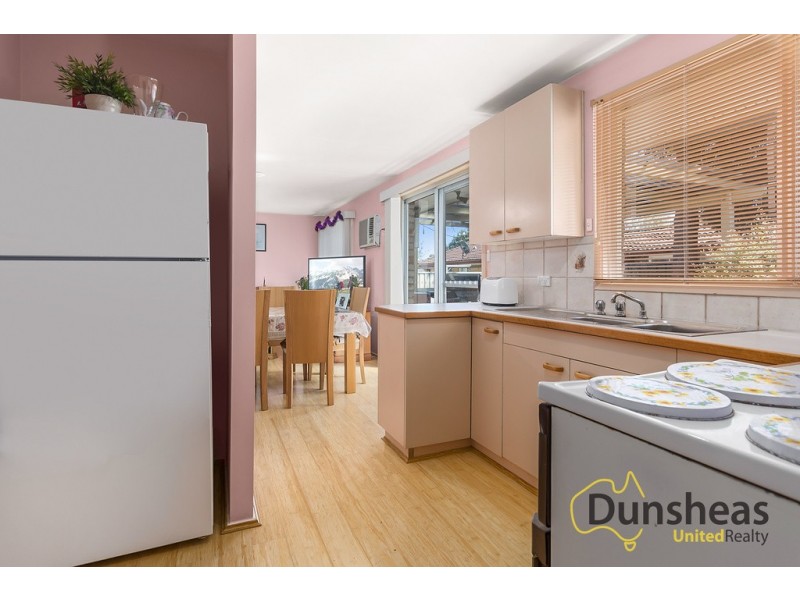 13 Longhurst Road, Minto NSW 2566