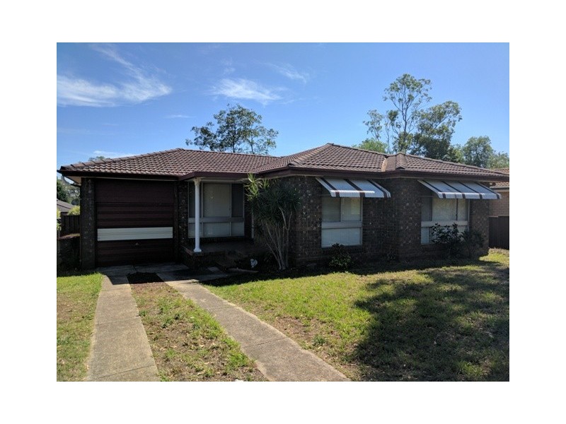 34 Benham Road, Minto NSW 2566