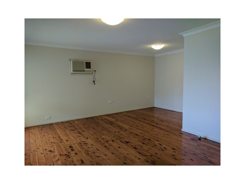 34 Benham Road, Minto NSW 2566