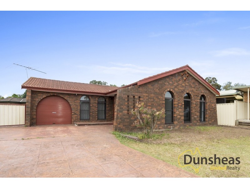 10 Leyland Place, Ingleburn NSW 2565