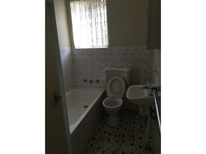 10/25 Trafalgar Street, Glenfield NSW 2167