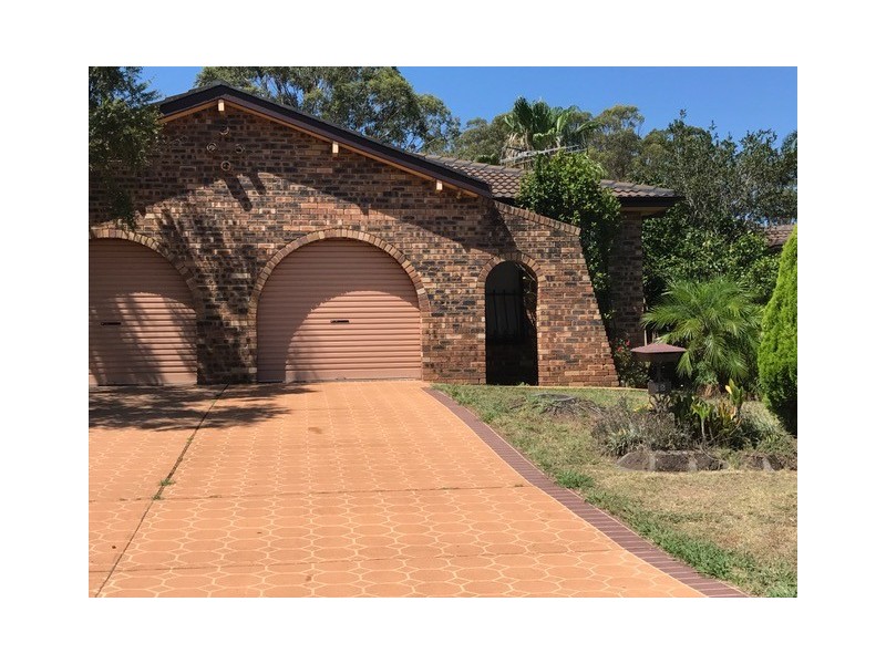 12 Mistletoe Avenue, Macquarie Fields NSW 2564