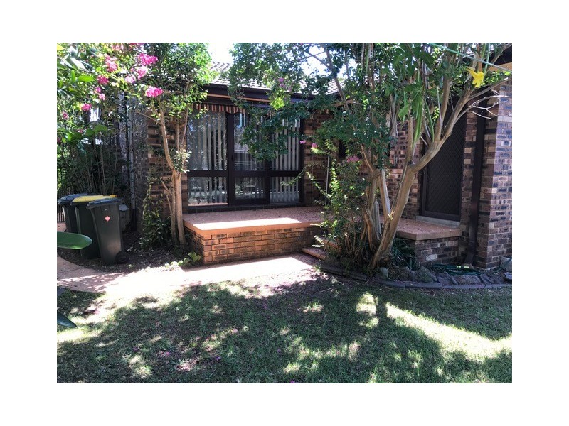 12 Mistletoe Avenue, Macquarie Fields NSW 2564