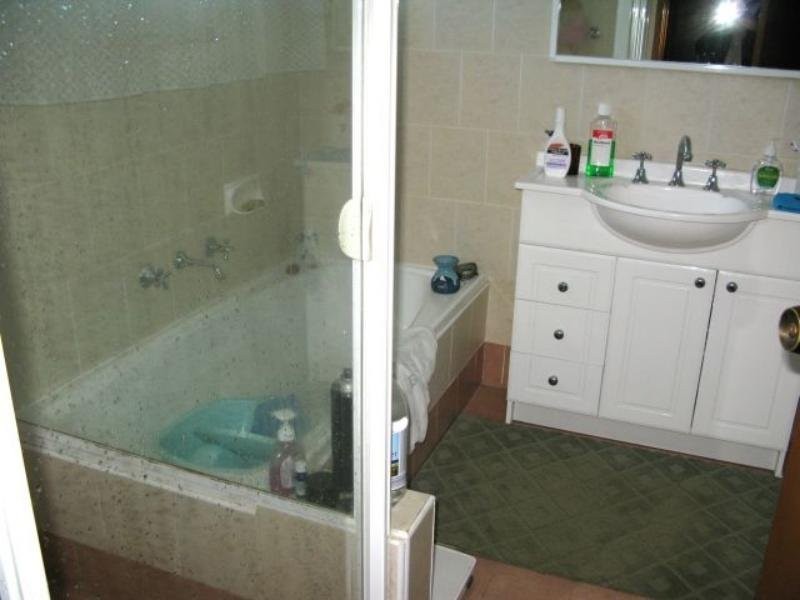 Macquarie Fields NSW 2564