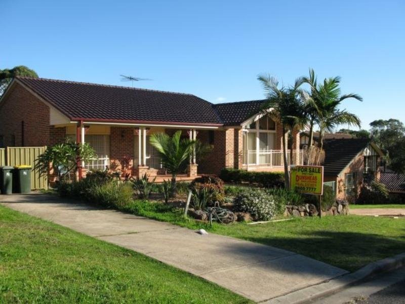 38 Bainbridge Ave, Ingleburn NSW 2565