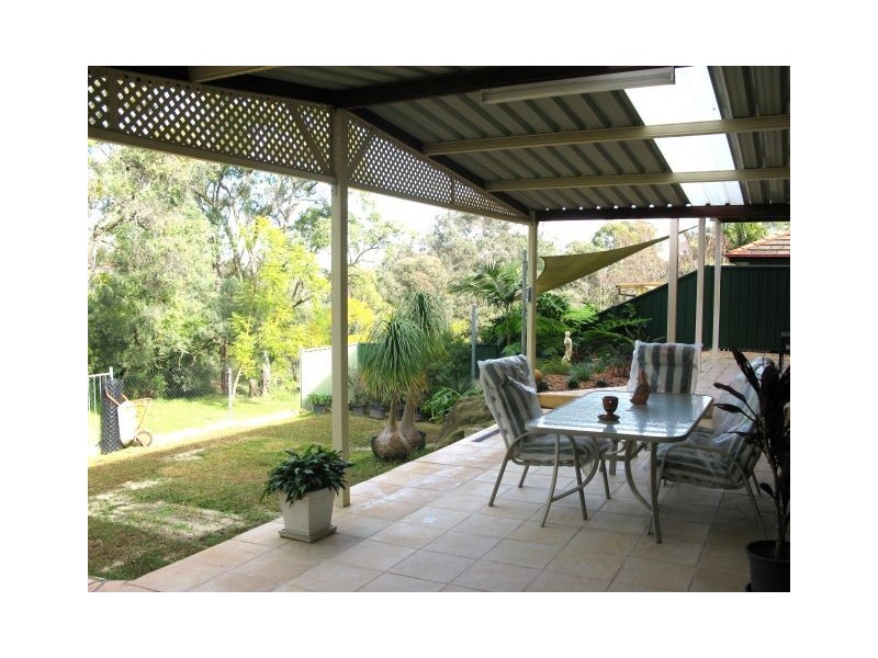 38 Bainbridge Ave, Ingleburn NSW 2565
