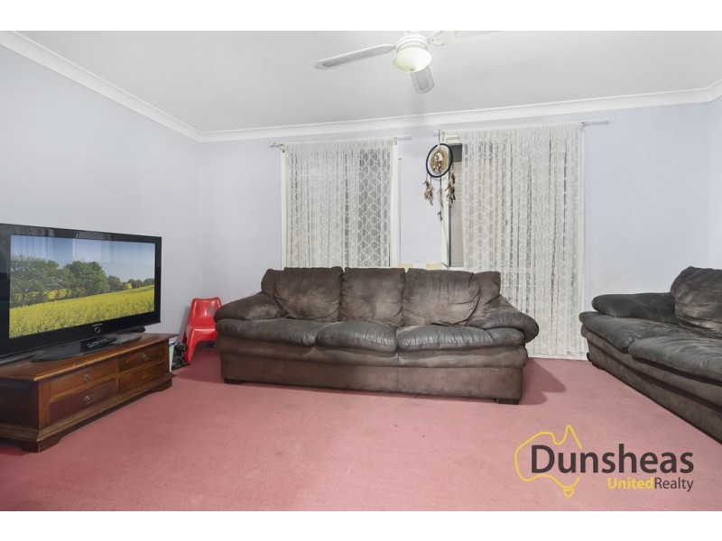 7 Willett Place, Ambarvale NSW 2560
