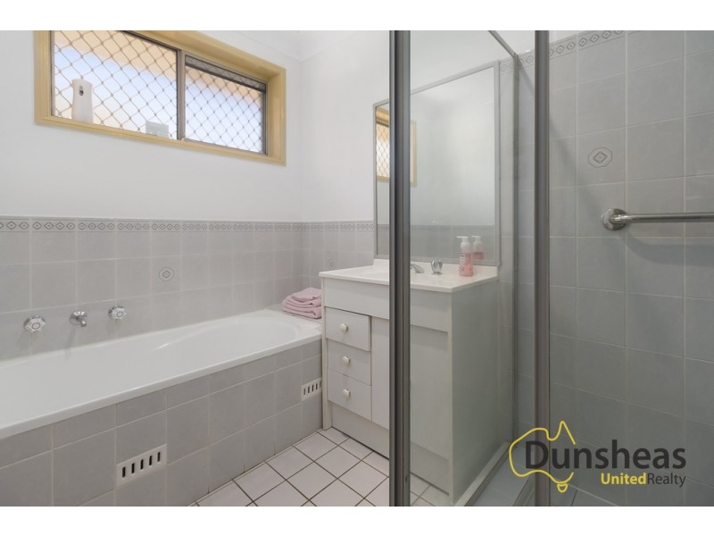 7/2 Westmoreland Rd, Minto NSW 2566