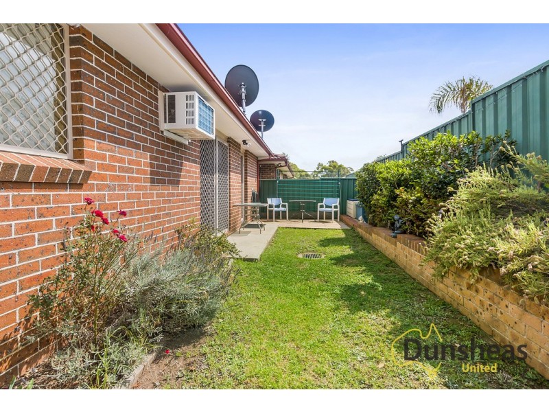 7/2 Westmoreland Rd, Minto NSW 2566