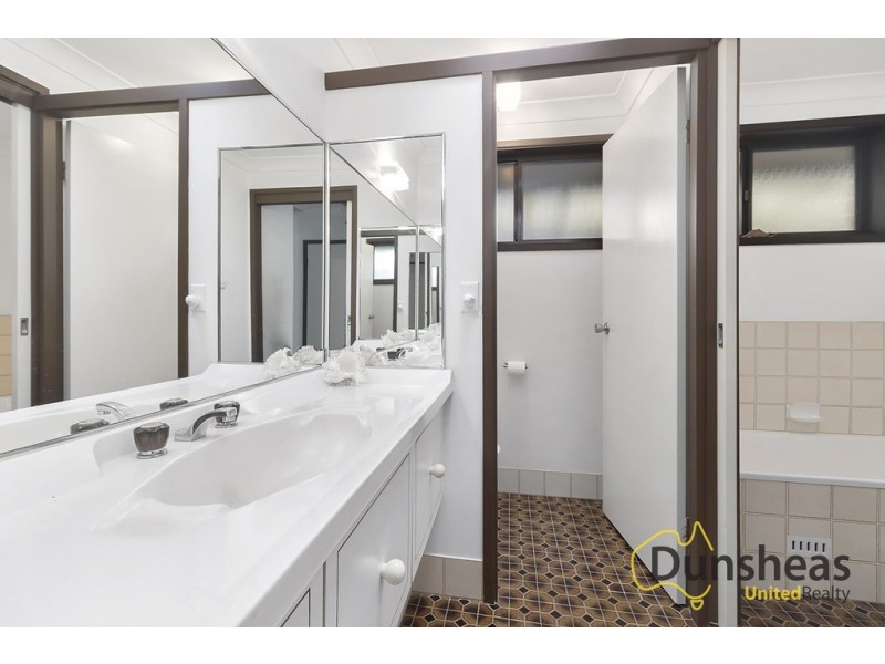 2 Buin Place, Glenfield NSW 2167