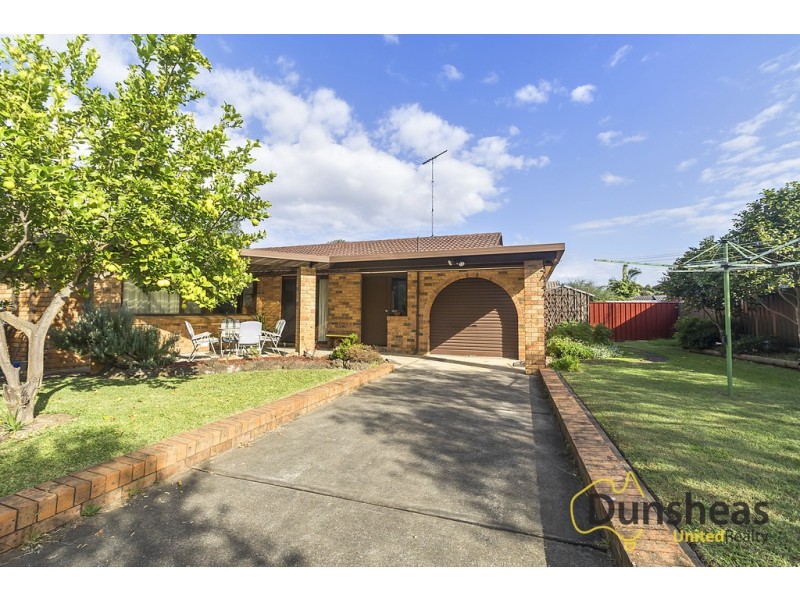 2 Buin Place, Glenfield NSW 2167