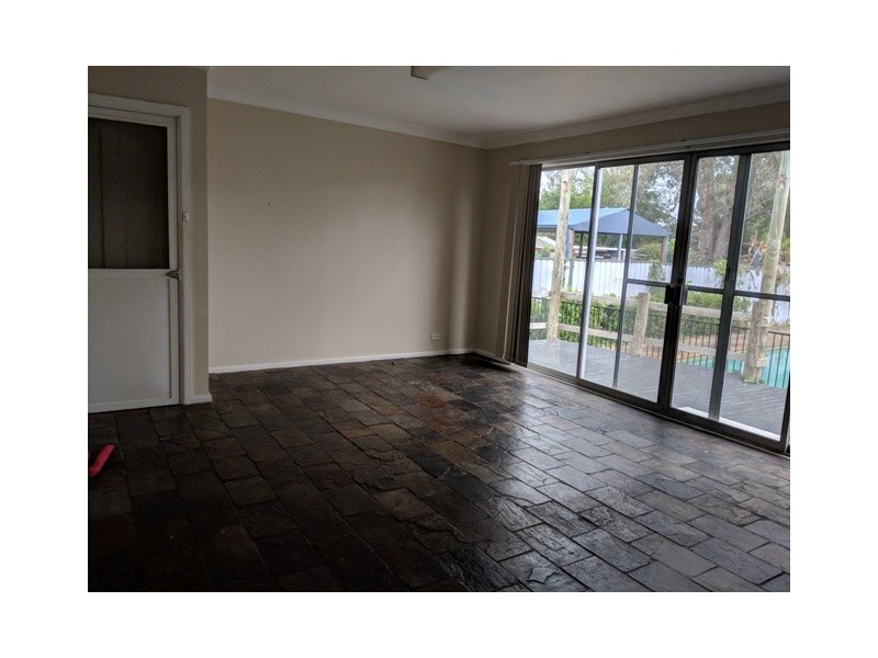 23 Bluegum Avenue, Ingleburn NSW 2565