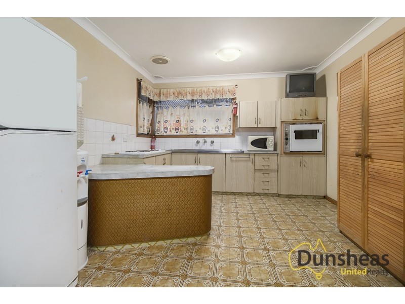 5 Carinda Street, Ingleburn NSW 2565