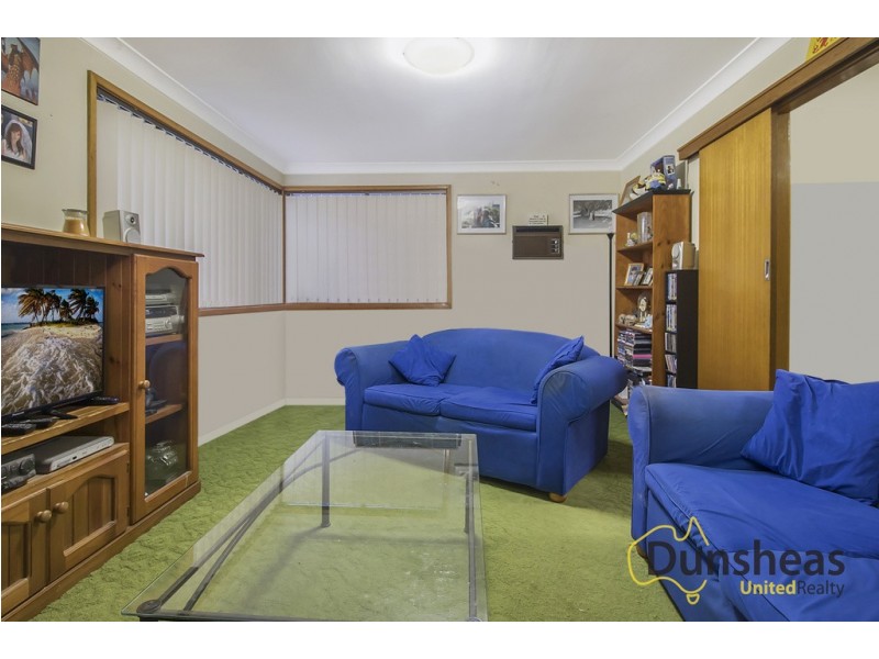 5 Carinda Street, Ingleburn NSW 2565