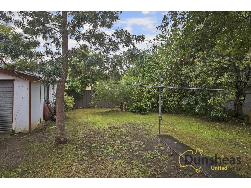 5 Carinda Street, Ingleburn NSW 2565