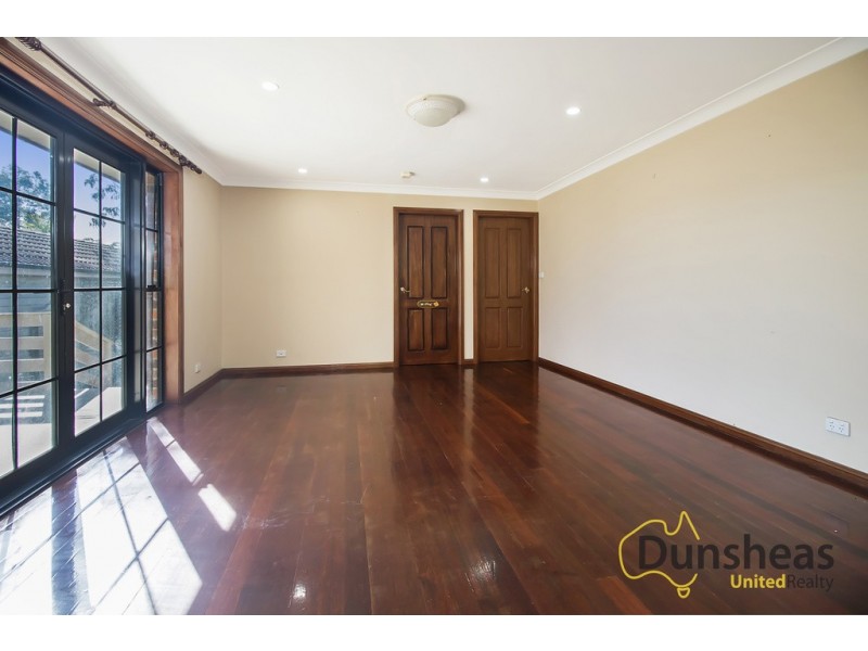 1 Finch Place, Ingleburn NSW 2565