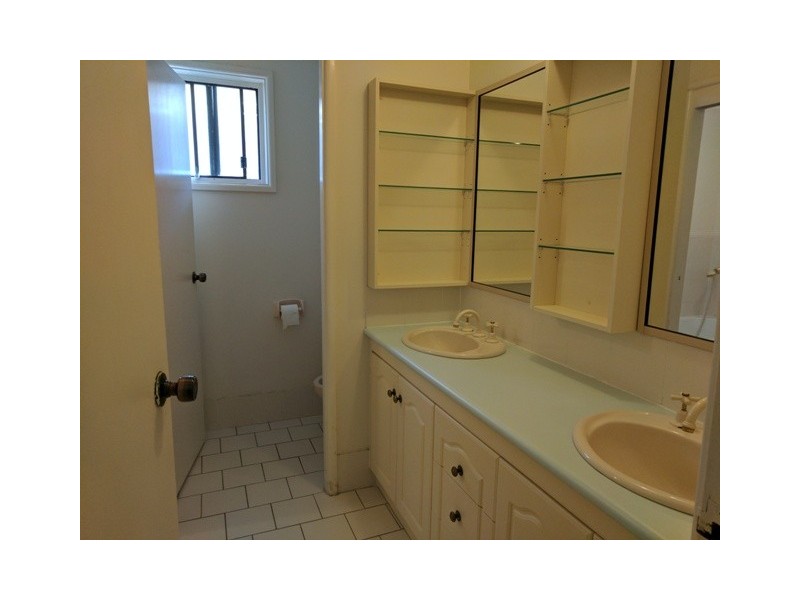 18 Desmond Street, Ingleburn NSW 2565